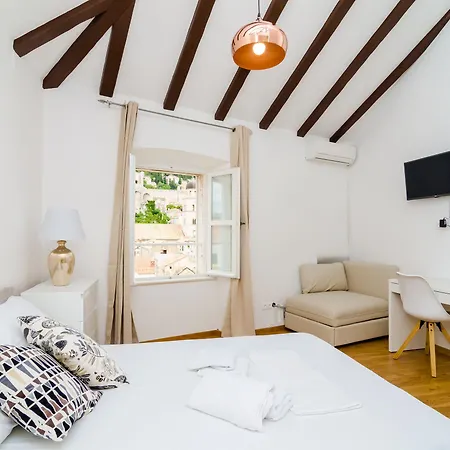 Cinema View House 3*