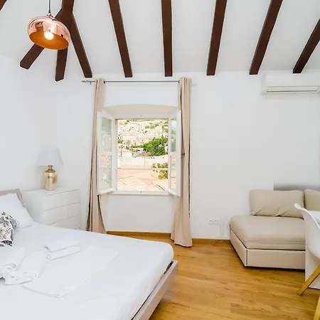 Guest house Cinema View House