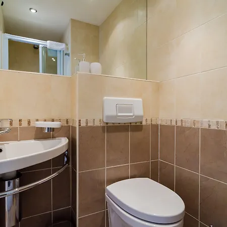 Cinema View House 3*